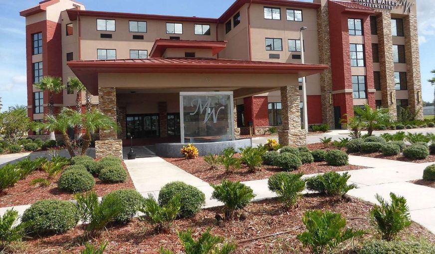 Marble Waters Hotel, Trademark Collection by Wyndham, room with private jacuzzi, photo 4