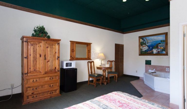 Miami Gardens Inn & Suites