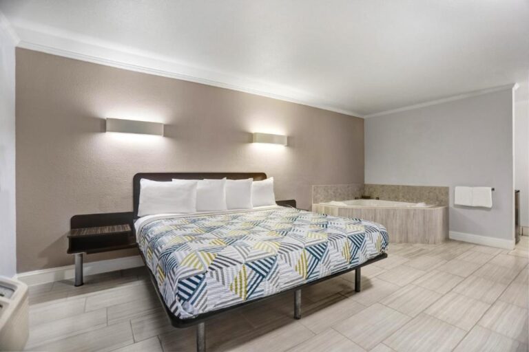 Motel 6 Lodi
