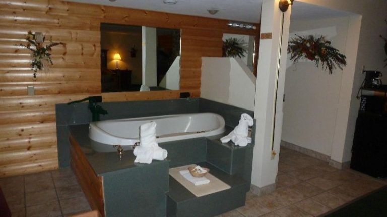 Motel West