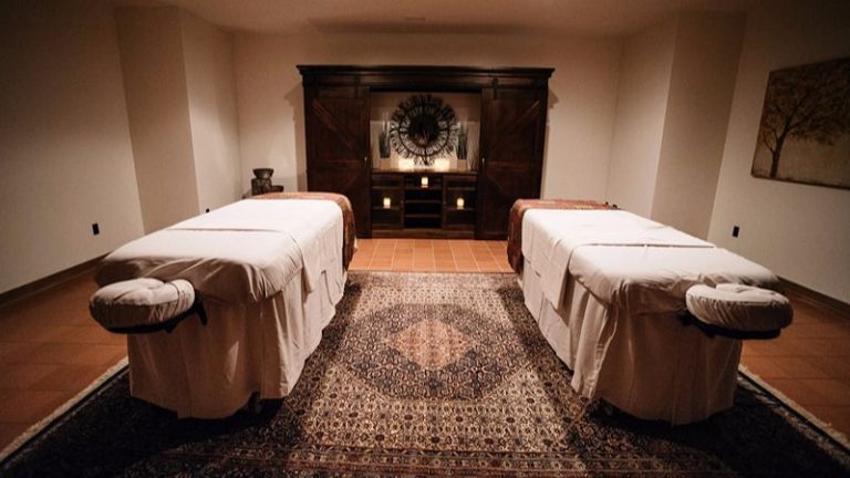 Oak Lodge
