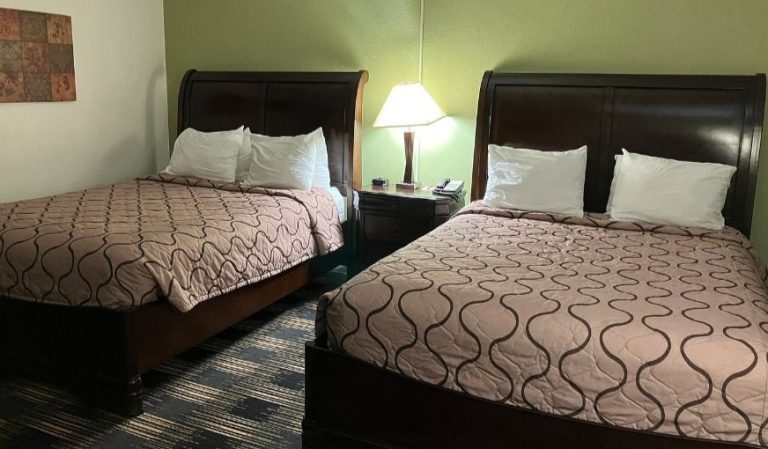 Pacer Inn & Suites Motel