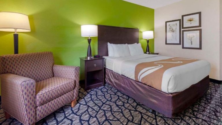 Quality Inn Oskhosh