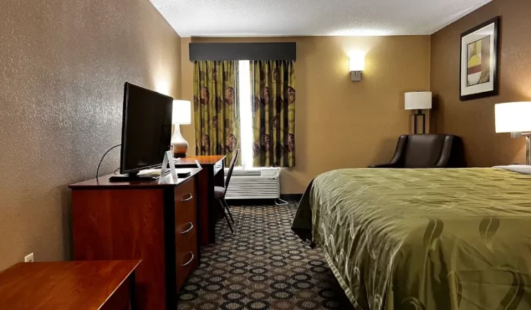 Quality Inn & Suites Columbus