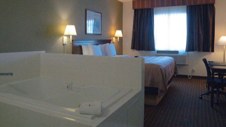 Quality Inn & Suites