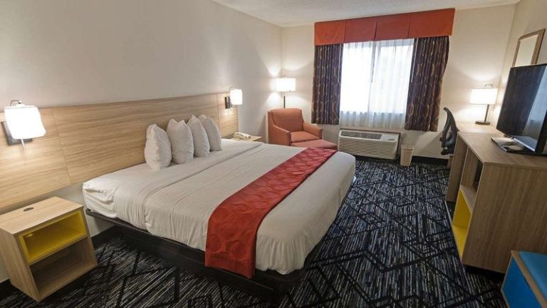 Baymont by Wyndham Decatur IL North