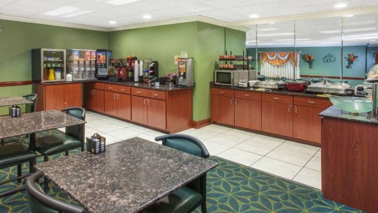 Baymont by Wyndham Decatur IL North