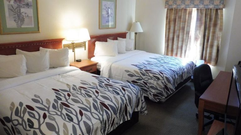 Red Roof Inn & Suites Galloway