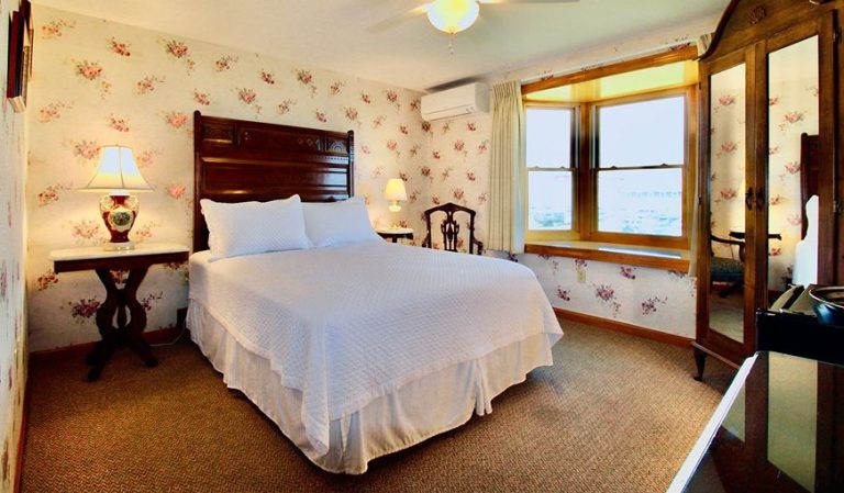 Rose Farm Inn