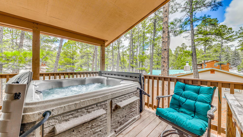Ruidoso Home, cabin with a private hot tub