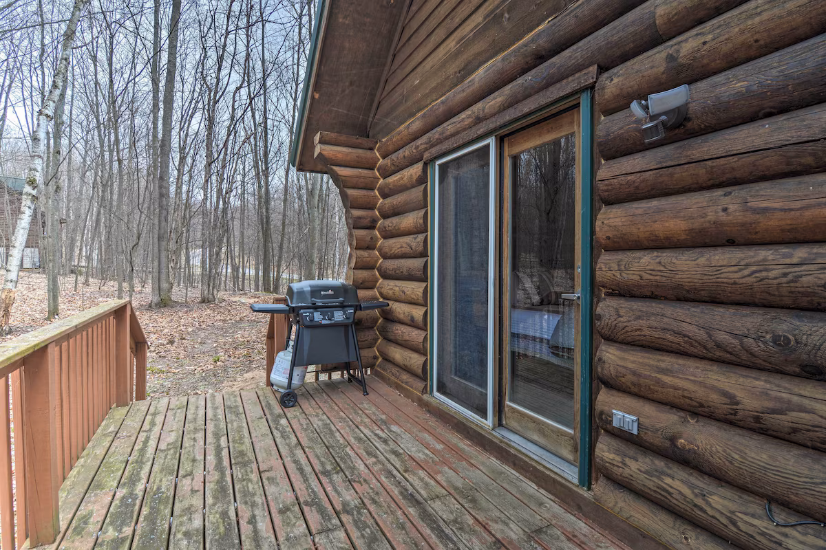 Secluded Gaylord Cabin, cabin with a private hot tub, photo 5
