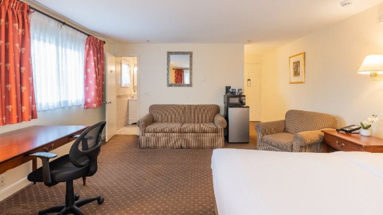 Senator Inn & Spa