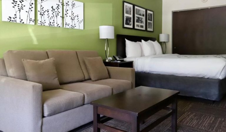 Sleep Inn & Suites Belmont – St. Clairsville