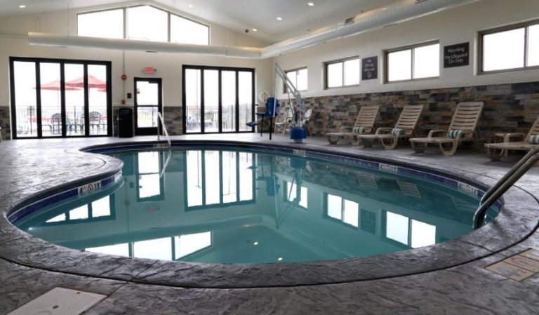 Sleep Inn & Suites Belmont – St. Clairsville