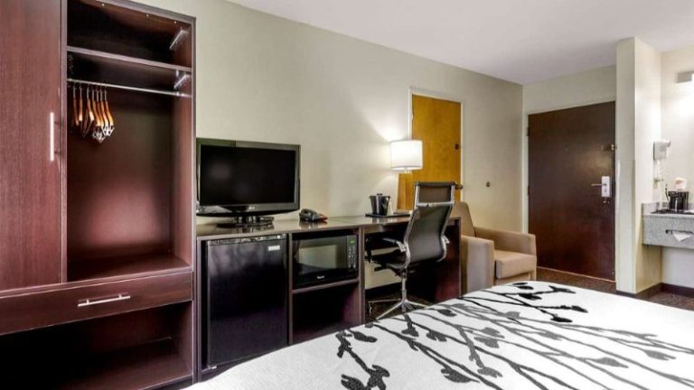 Sleep Inn & Suites Omaha Airport