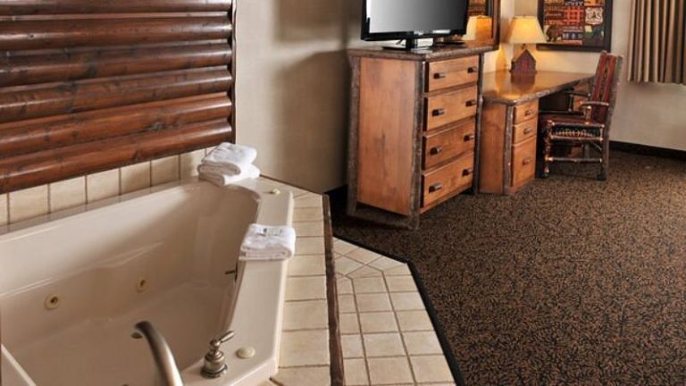 Stoney Creek Inn – Quincy