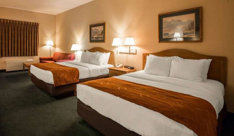 Super 8 by Wyndham Cherokee