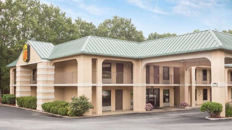 Super 8 by Wyndham Decatur/Lithonia/Atl Area