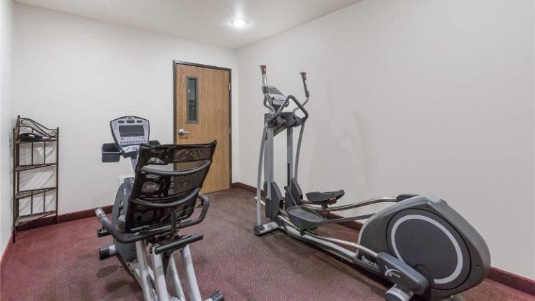 Super 8 by Wyndham Rexburg