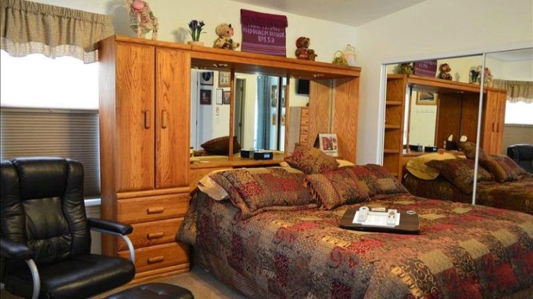 The Bear’s Den B&B