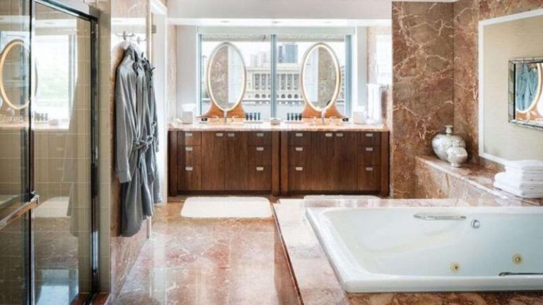The Logan Philadelphia, Curio Collection by Hilton