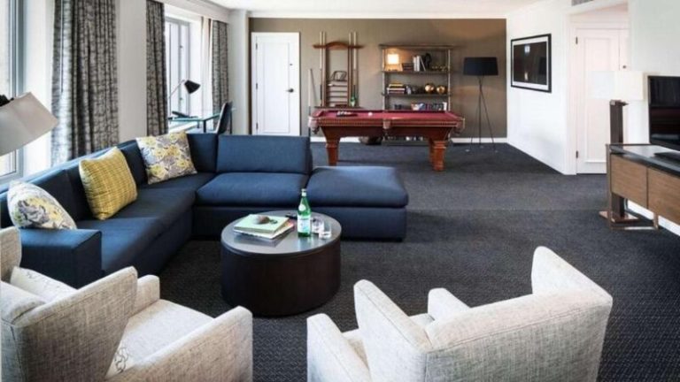 The Logan Philadelphia, Curio Collection by Hilton