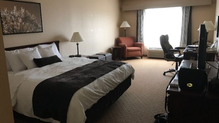 Town & Country Inn and Suites Quincy