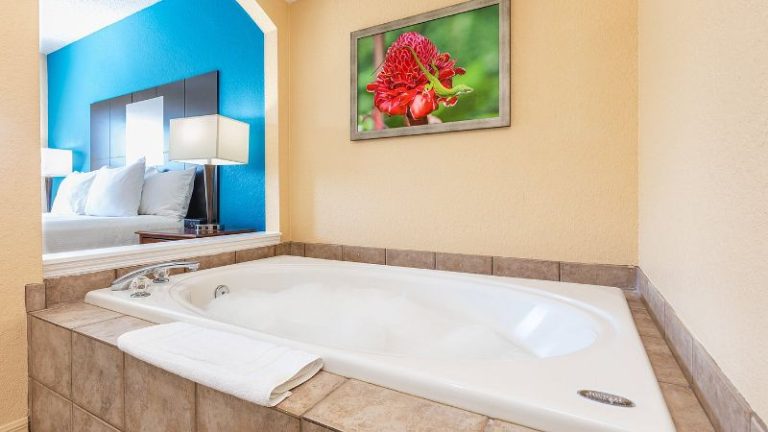 Vacation Village at Parkway, FL