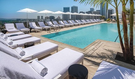 Waldorf Astoria Beverly Hills, room with private jacuzzi, photo 3