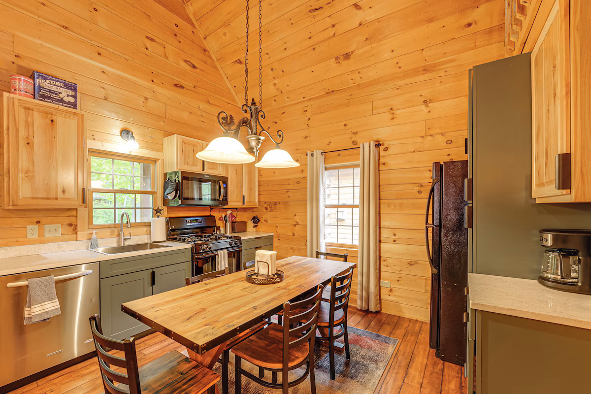 Warm & Woodsy Rothbury Escape, cabin with a private hot tub, photo 3