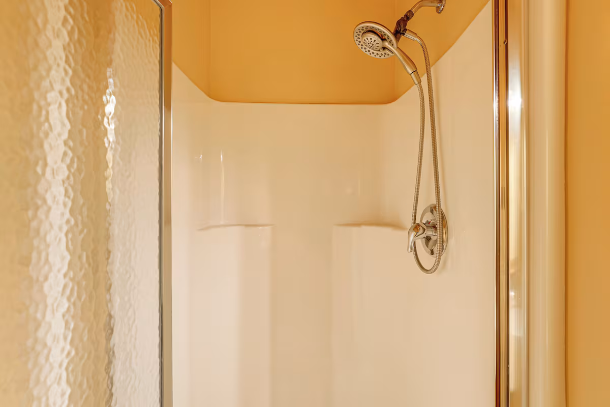 Warm & Woodsy Rothbury Escape, cabin with a private hot tub, photo 6