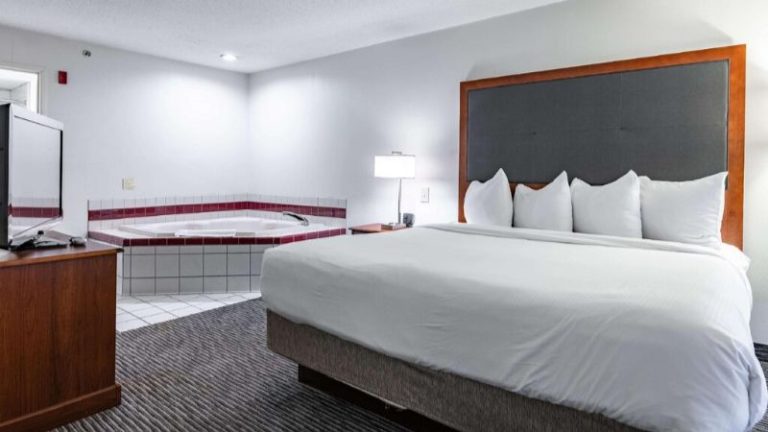 Wingate by Wyndham Vienna Parkersburg