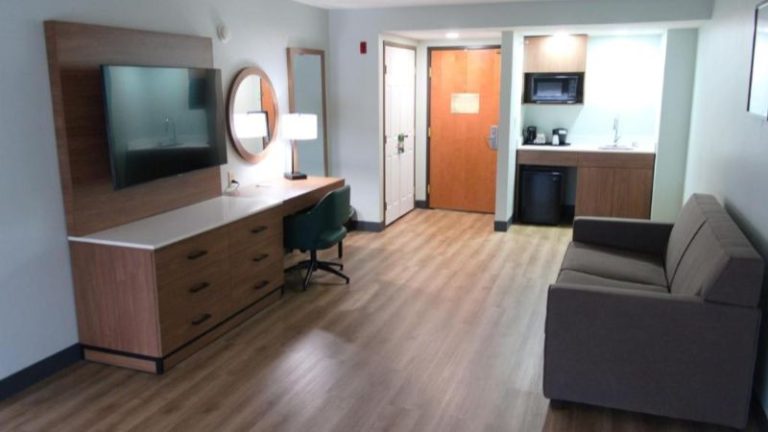 Wingate by Wyndham Vienna Parkersburg