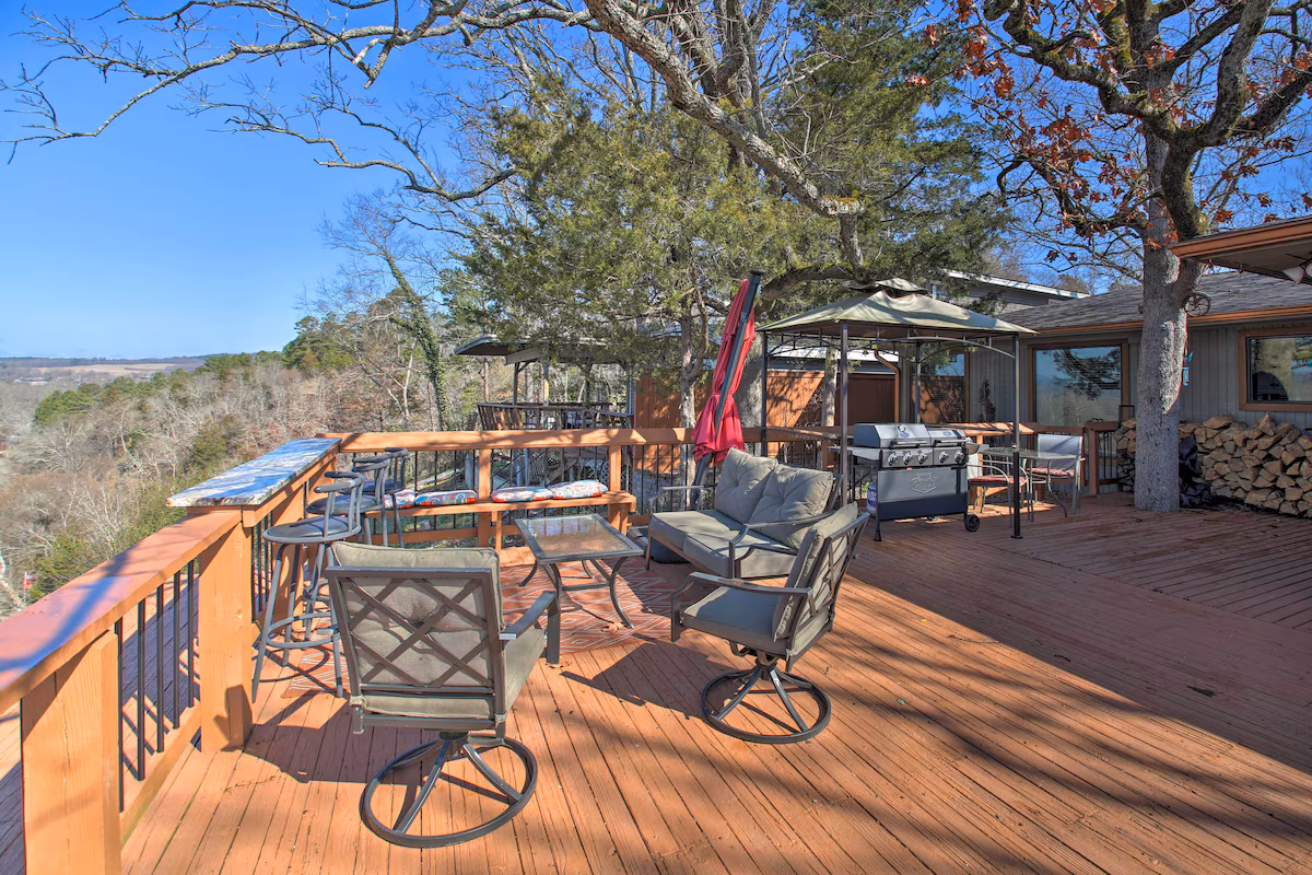 Lovely Hot Springs Escape, cabin with a private hot tub, photo 4