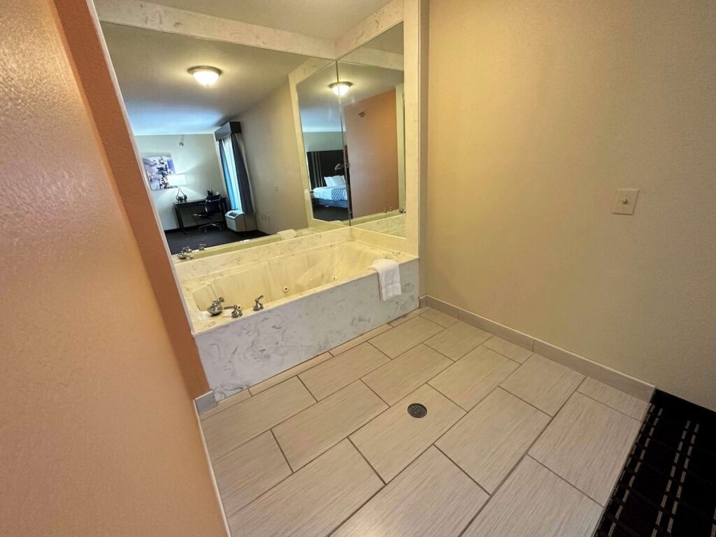 Best Western Plus Bass Hotel & Suites