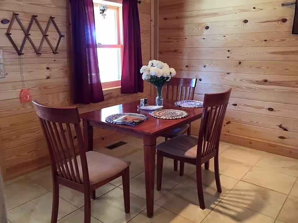 Country Charm Log Cabins, cabin with a private hot tub, photo 2