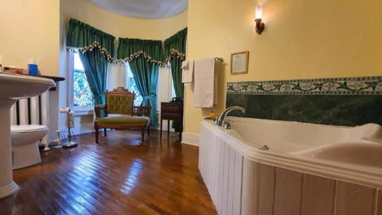 A Moment in Time Bed & Breakfast