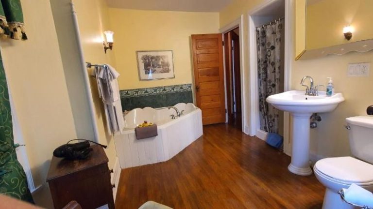 A Moment in Time Bed & Breakfast