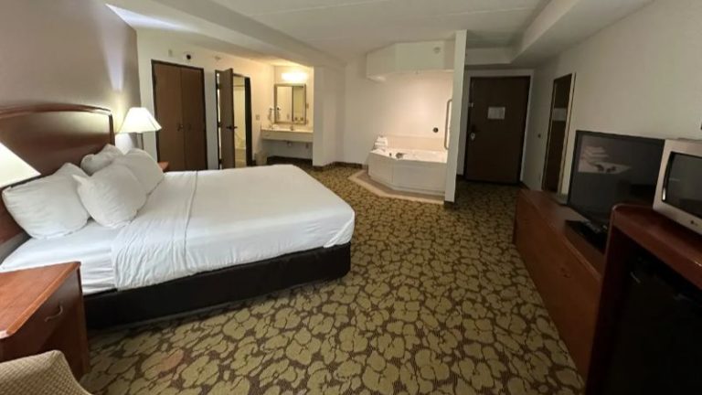 AmericInn by Wyndham Appleton