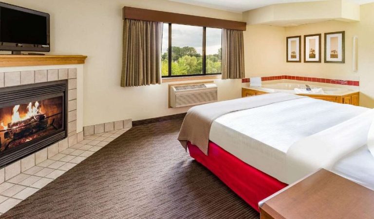 AmericInn by Wyndham Princeton MN