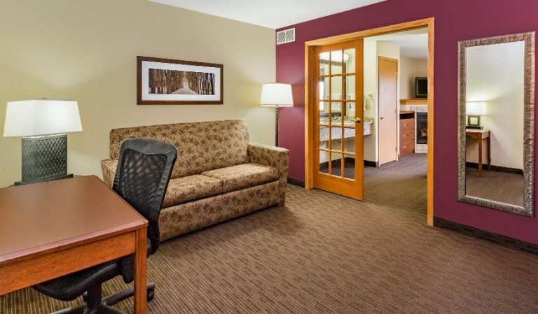 AmericInn by Wyndham Princeton MN