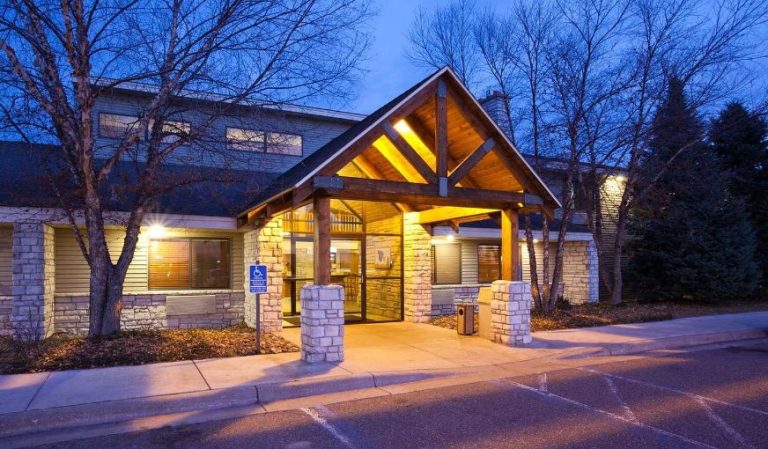 AmericInn by Wyndham Princeton MN