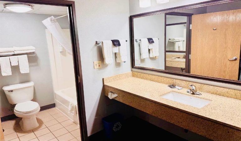 AmericInn by Wyndham Stillwater