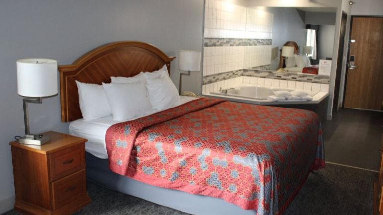 American Inn & Suites Ionia