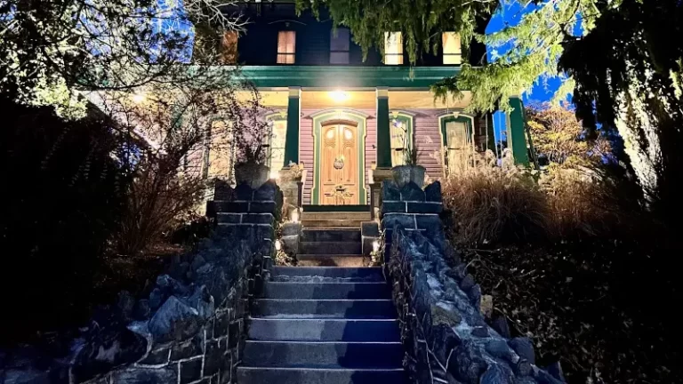 Amethyst Inn Bed & Breakfast
