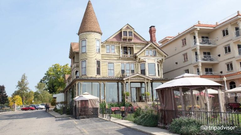 Baker House Hotel