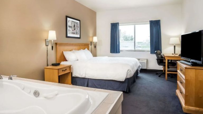Baymont by Wyndham Indianapolis Northeast