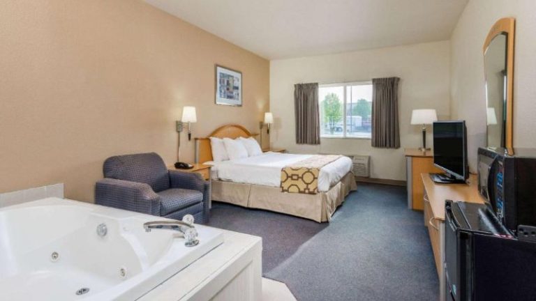 Baymont by Wyndham Noblesville