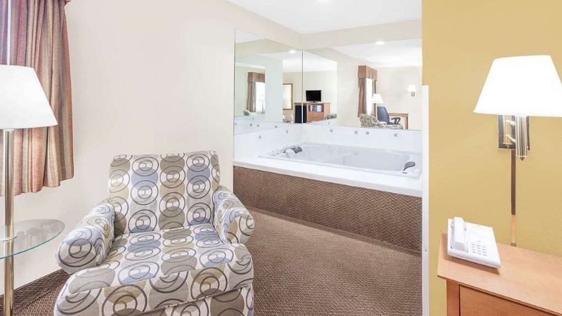 Baymont by Wyndham Port Huron