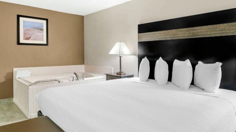 Best Western Beacon Inn